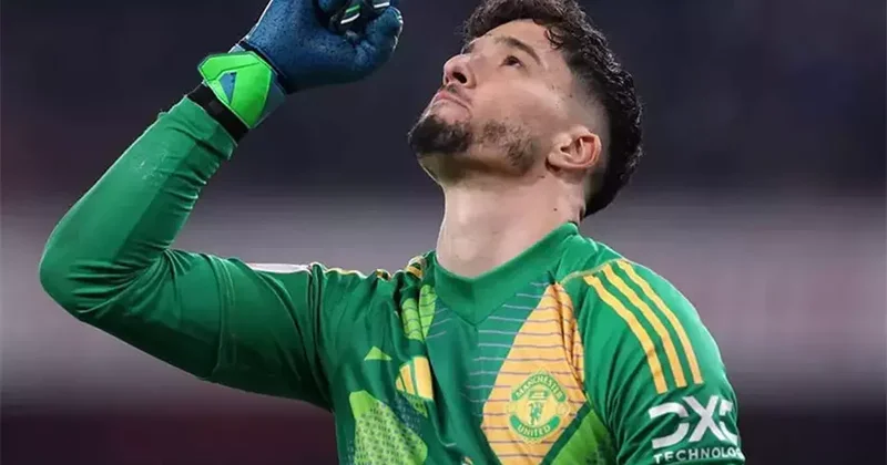 Manchester United West Ham match sparks controversy in England over Altay Bayındır