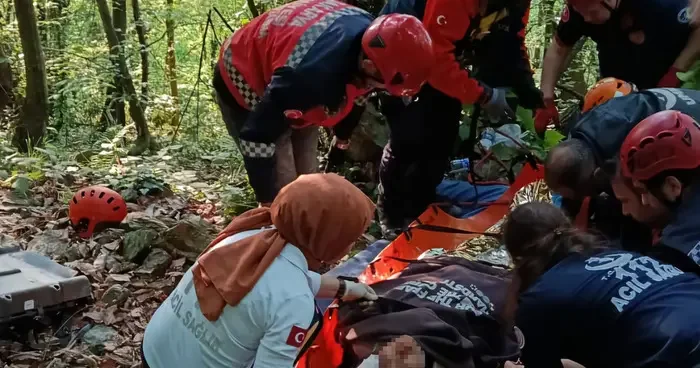 Sakarya da feci kaza! Kontrolden çıkan UTV şarampole devrildi: 2 kişi yaralandı