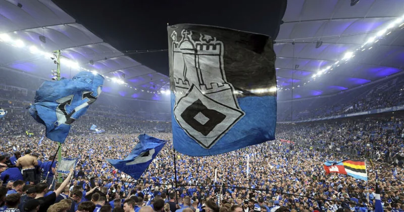 Bundesliga da izdiham: 26 taraftar yaralandı Futbol Haberleri
