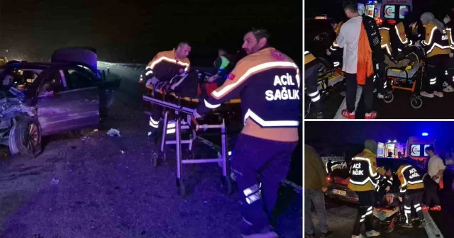 Otoyolda önce refüje sonra bariyerlere çarpan otomobil hurdaya döndü: 4 yaralı Ankara Haberleri