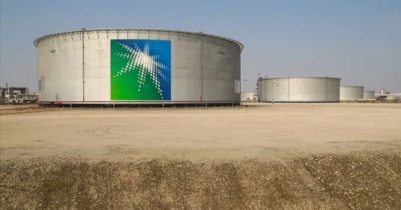 Aramco nun net karı petrol fiyatları ile geriledi