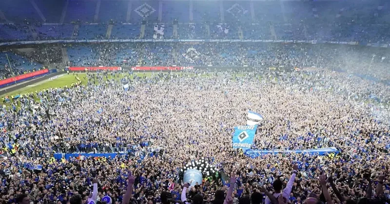 Hamburg un Bundesliga ya Yükselişi Kutlamalarında İzdiham: 26 Yaralı