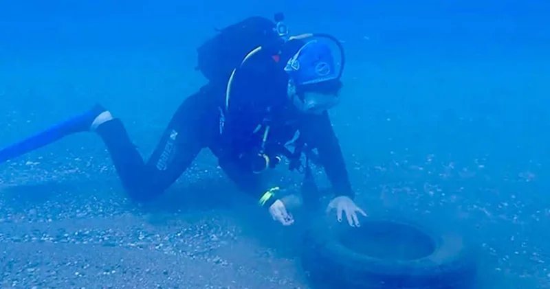 Gazipaşa’da caretta carettalar için deniz dibi temizliği