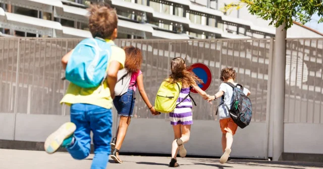 Okulların kapanmasına kaç gün kaldı? Yaz tatili ne kadar sürecek? İşte 2025 karne günü ve yaz tatili başlangıcı ve bitişi Son Dakika Haberleri