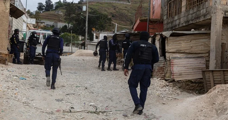 Haiti de çete üyelerine İHA lı operasyon: En az 100 ölü