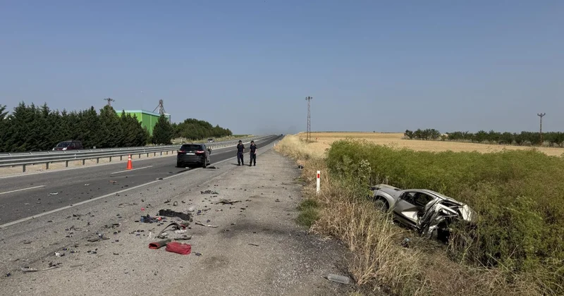 Edirne de iki araç çarpıştı: 1 ölü, 1 yaralı