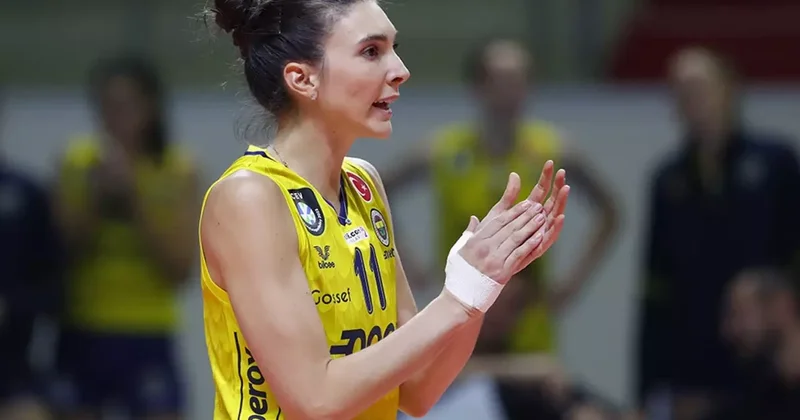 Fenerbahçe nin efsanelerinden Naz Akyol, Galatasaray a imza attı