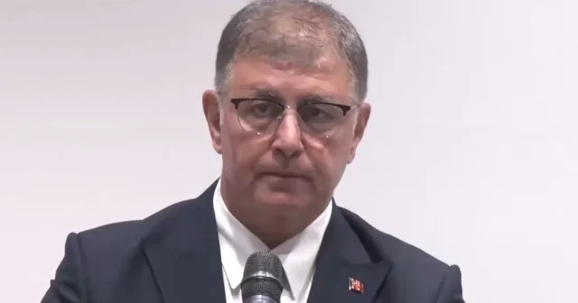 Cemil Tugay açıklamayı şova döktü: CHP li İzmir Büyükşehir Belediyesi nden bin 30 işçi için toplu işten çıkarma kararı VİDEO İZLE