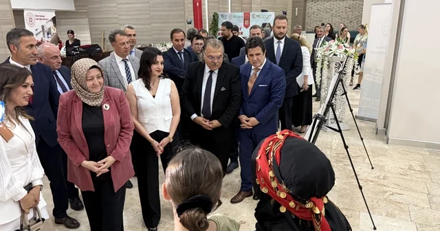 Tekirdağ da Gölgedeki Rehberler fotoğraf sergisi açıldı Tekirdağ Haberleri
