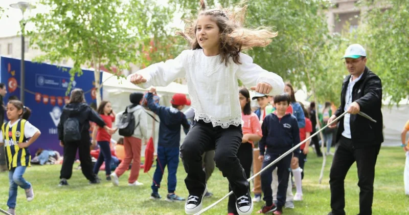 Okullarda dönem sonu etkinlikleri Aile ve Oyun temasıyla yapılacak