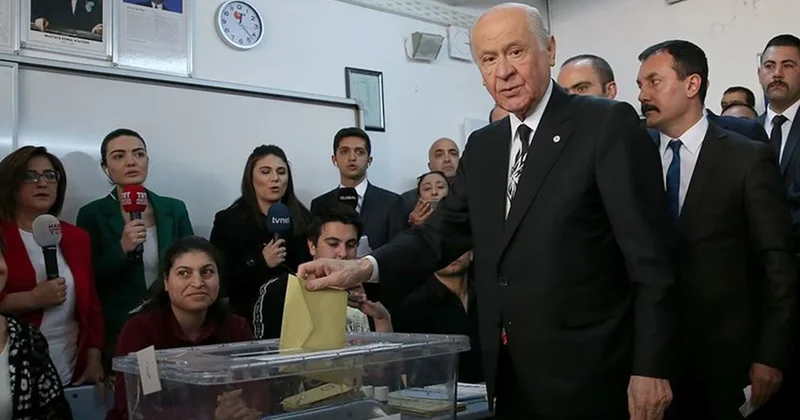 Son ankette büyük şok: MHP ilk kez baraj atına düştü! Sözcü Gazetesi