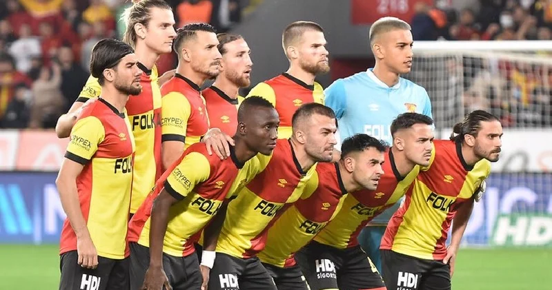 Göztepe Futbol Takımı, dört oyuncusuna veda etti