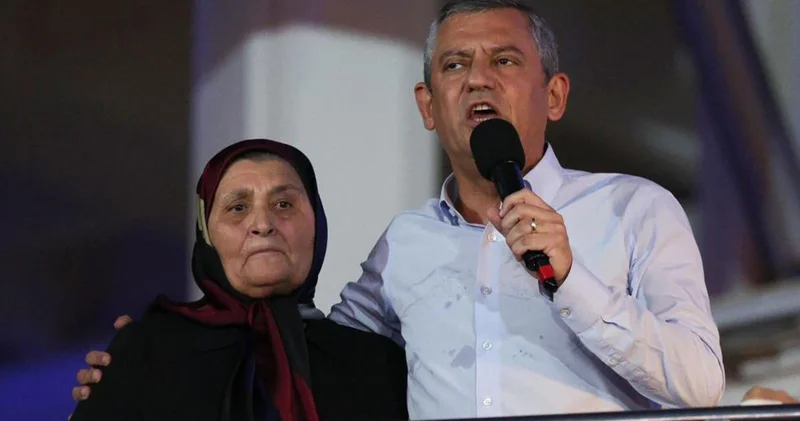 Özgür Özel Antalya mitinginde konuştu: Adayımı bırak, sandığı getir