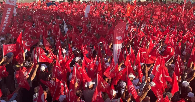 Malatya da mahşeri kalabalık: Sıcağa aldırmadılar, demokrasi için alanlara koştular Sözcü Gazetesi