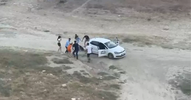 Sıra Dışı Evlilik Teklifi: Silahlı Saldırı Kurgusu