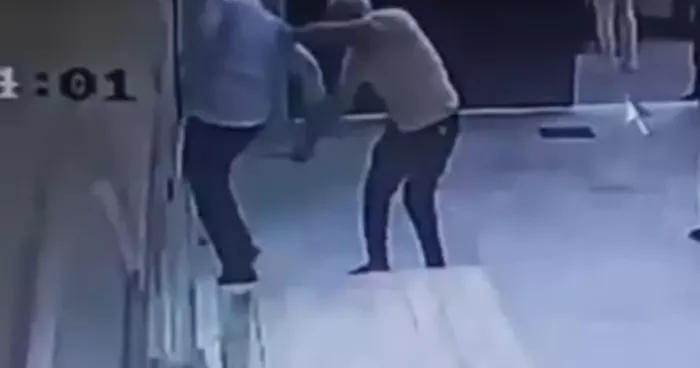 Yer: Mersin! Cami müezzini bacağından bıçaklandı