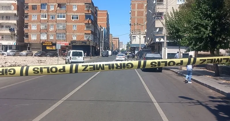 Aile içi şiddet ihbarına giden polislere ateş açıldı; 3 yaralı