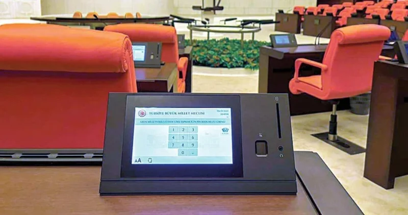 Milletvekilinin kremli parmak taktiği ortaya çıktı