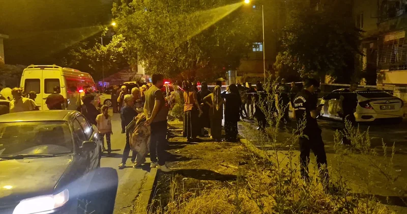 Diyarbakır da ekipleri teyakkuza geçiren ihbar: 5 katlı bina boşaltıldı Sözcü Gazetesi