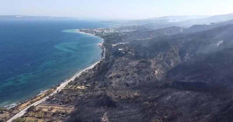 Çanakkale de küle dönen yerler görüntülendi