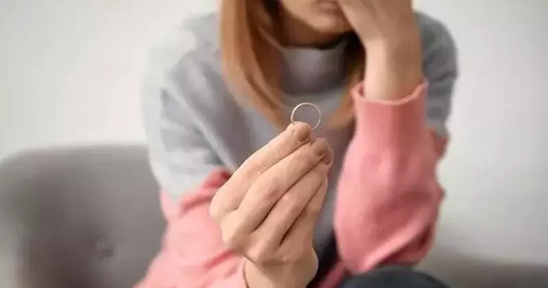 Eşine hakaret eden koca, boşanma davasında kusurlu bulundu