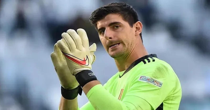 Thibaut Courtois i Galatasaray a çağırdı cevabını anında aldı