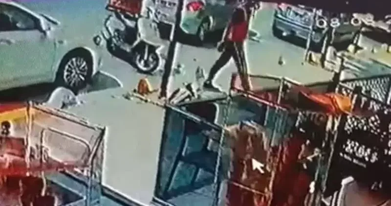 Beylikdüzü nde otomobiliyle motosiklete çarpıp kaçtı, yakalandıktan sonra yeniden kaçtı