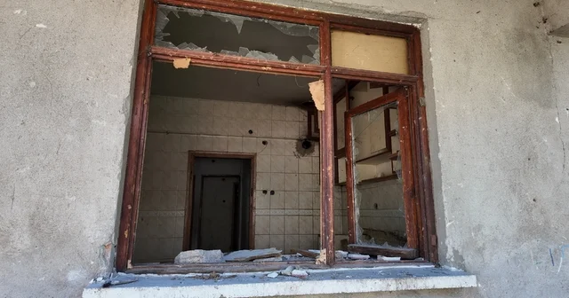 Madde bağımlılarının uğrak yeri haline gelen metruk bina nedeniyle mahalleli tedirgin Bolu Haberleri
