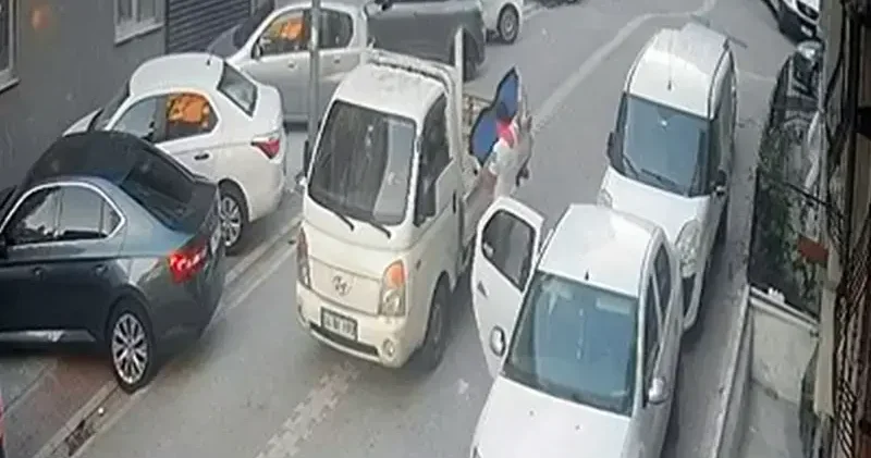 Avcılar dan çaldıkları kamyonetle başka bir aracın ses sistemini çaldılar