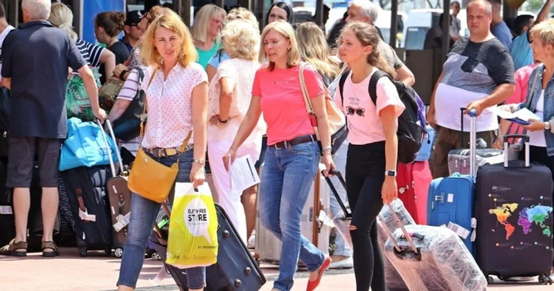 69 bin Rus apar topar Türkiye yi terk etti: İşte nedeni Sözcü Gazetesi