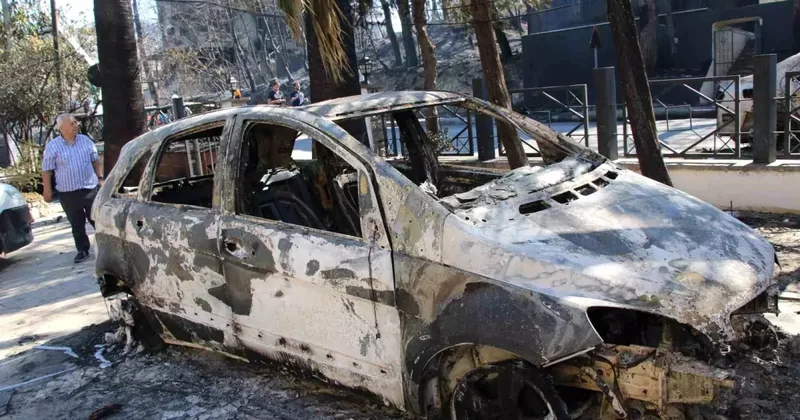 Yangında evleri küle dönen vatandaşlar konuştu: Herkesin yüzüne alev topu vuruyordu