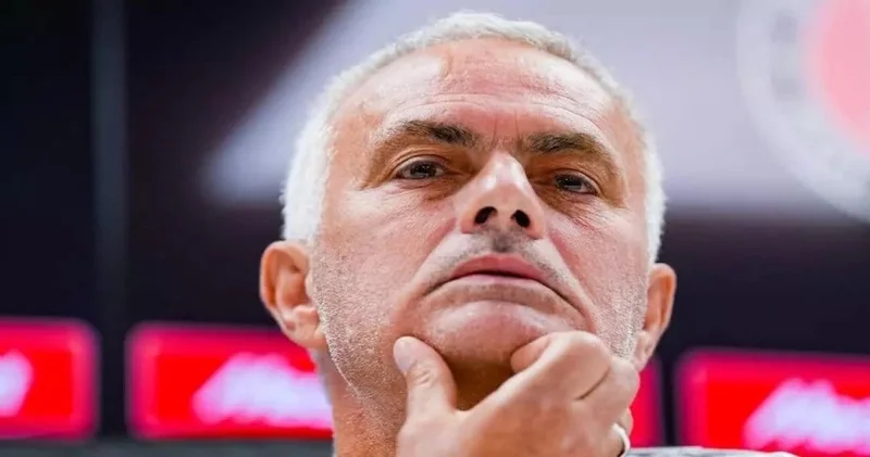 Fenerbahçe Feyenoord ilk 11 belli oldu: Mourinho dan büyük sürpriz