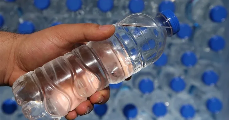 Plastik şişelerde küf riski! Uzman uyardı: Sakın bunu yapmayın Sözcü Gazetesi