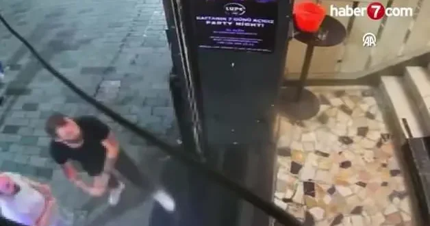 Beyoğlu nda 3 kişiyi bıçakla yaralayan kadın tutuklandı