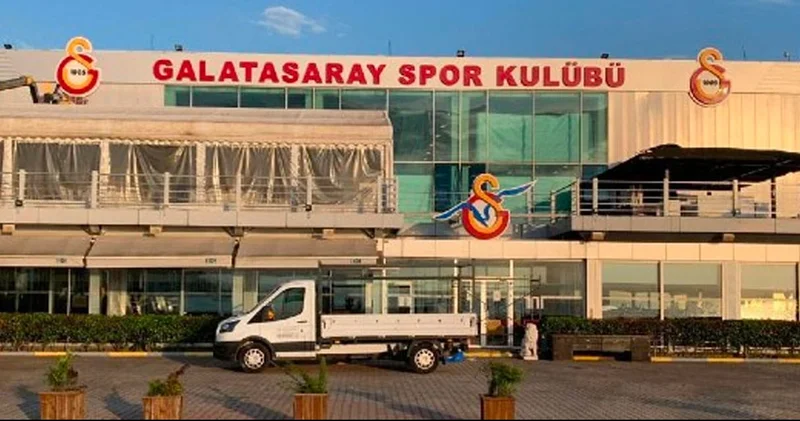 Galatasaray da ayrılık günü geldi