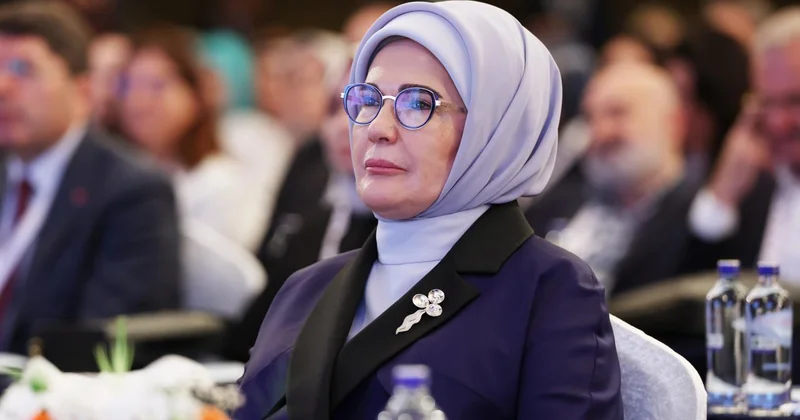 Emine Erdoğan: İnsanlığı yeniden ayağa kaldıracak yegane güç eğitimdir