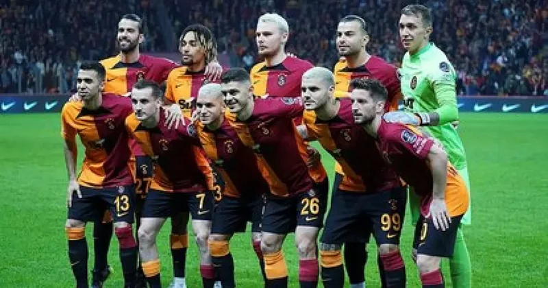 Galatasaray da 4 kupa kazanmıştı! Süper Lig ekibine imza attı