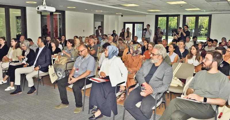 Enstitü Sosyal, öğrencilerin yeni rehberi