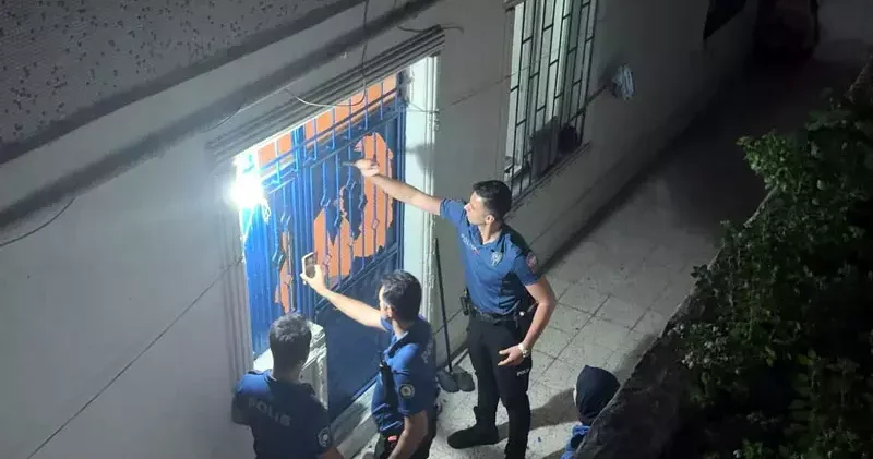 Avcılar da evdekileri tehdit etti, bıçakla kendini yaraladı; polise saldırınca bacağından vuruldu