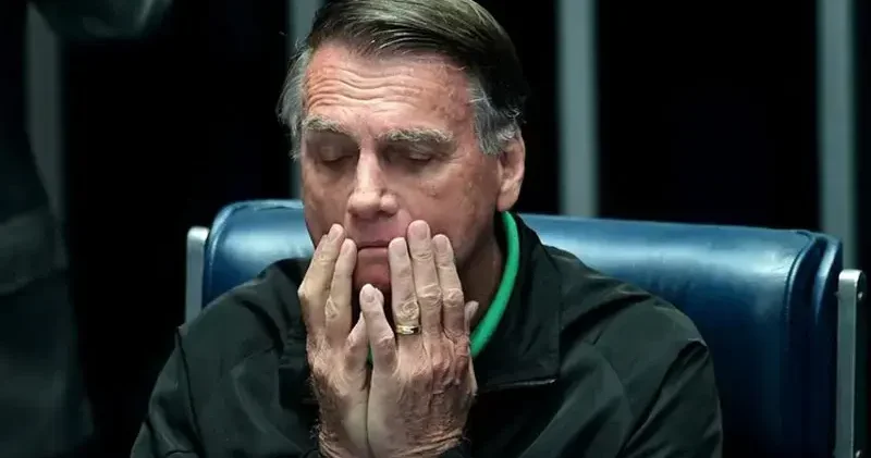 Eski Brezilya Devlet Başkanı Bolsonaro ya darbe girişimi suçundan hapis cezası