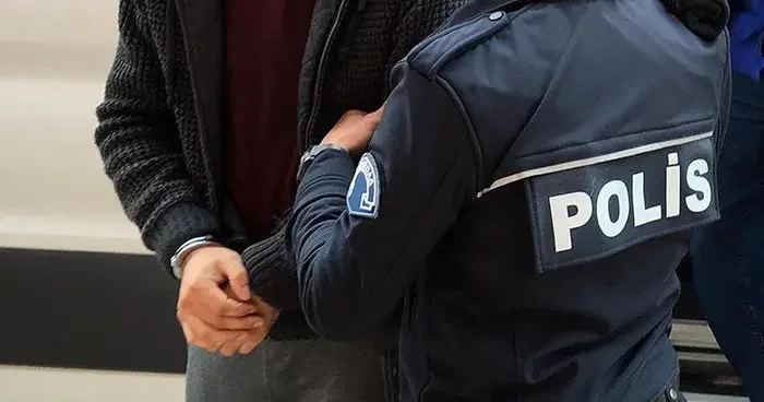 Kesinleşmiş cezası bulunuyordu! Afyonkarahisar da firari FETÖ hükümlüsü yakalandı