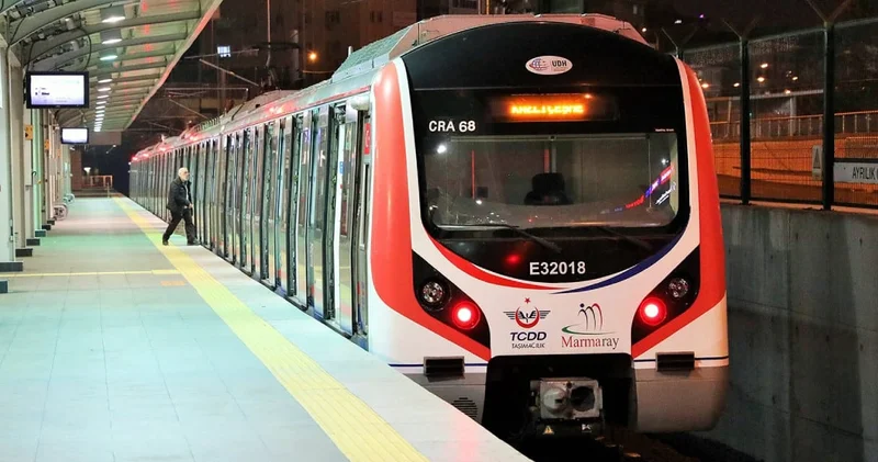 Marmaray da bir kişi intihar etti!
