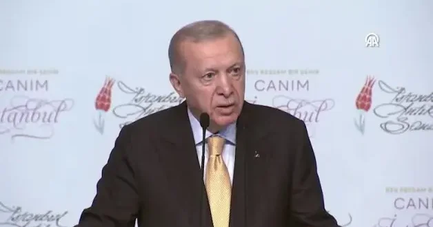 Cumhurbaşkanı Recep Tayyip Erdoğan İstanbul a olan sevgisini Canım İstanbul! şiiriyle anlattı