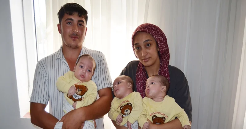 Üçüzleri olan baba, işi bırakıp bebek bakmak zorunda kaldı