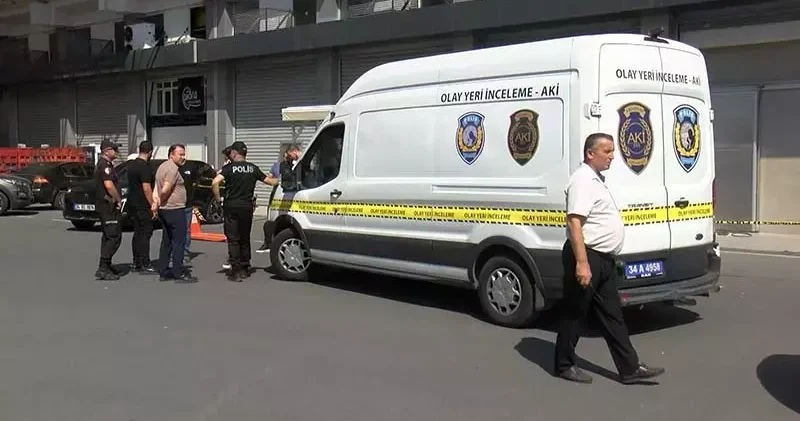 Başakşehir de alacak verecek kavgasında borçlusunu öldürüp hayatına son verdi