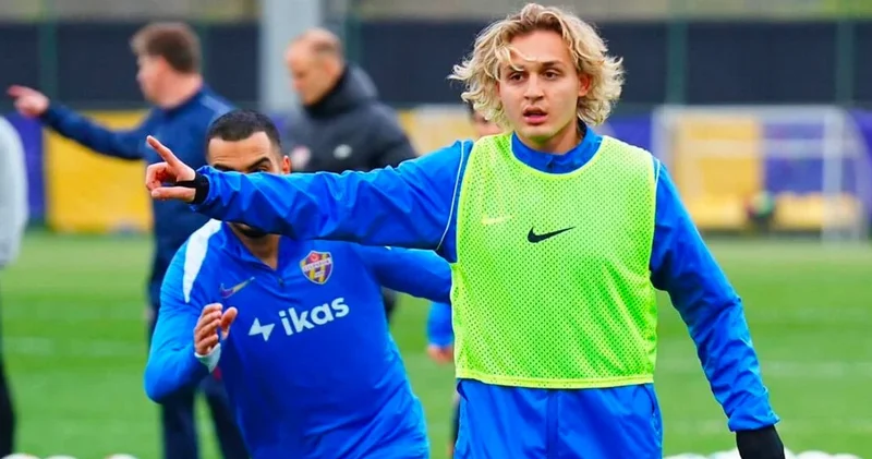 Hamza Akman Süper Lig e veda etti