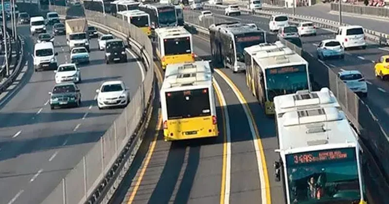 İstanbul’da toplu taşımaya yüzde 30 zam teklifi İBB Meclisi nde kabul edildi