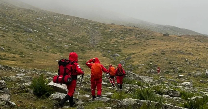 Rize de yaylada yollarını kaybeden iki turiste ulaşıldı