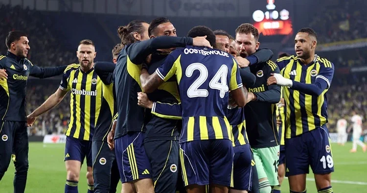 Fenerbahçe yi bekleyen zorlu maraton!