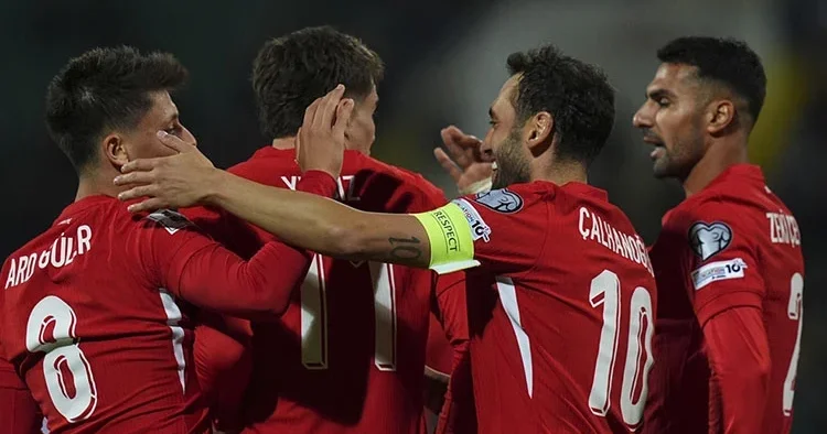 Arda Güler ve Kenan Yıldız dan Hakan Çalhanoğlu sözleri: O bir efsane!